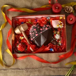 The Brown Breaking Heart Box Online Gifts in Pakistan
